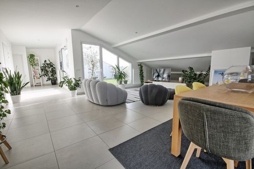 Apartment in Bordeaux, Gironde