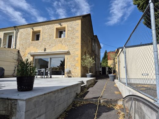Maison de luxe à Charleville-Mézières, Ardennes