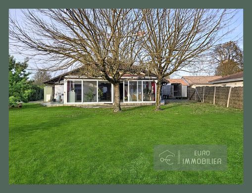 Casa di lusso a Ychoux, Landes