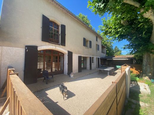 Villa à Althen-des-Paluds, Vaucluse