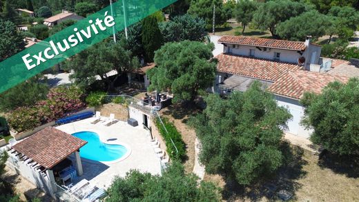 Luxury home in Le Beausset, Var