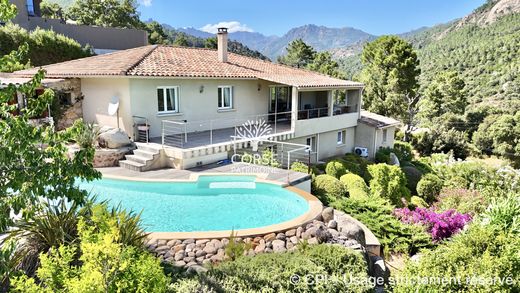 Luxury home in Sainte-Lucie de Porto-Vecchio, South Corsica