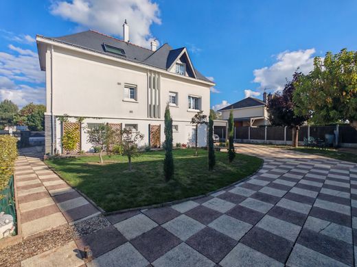 Casa di lusso a Ancenis, Loira Atlantica