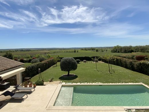 Элитный дом, Uzès, Gard