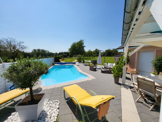 Luxe woning in Monthureux-sur-Saône, Vosges