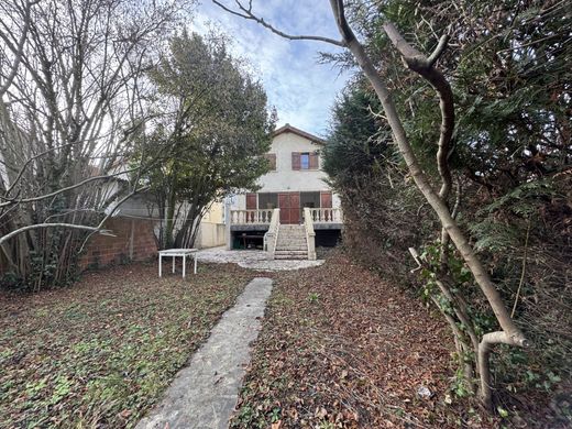 Элитный дом, Aulnay-sous-Bois, Seine-Saint-Denis