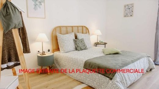 Luxury home in Périgny, Charente-Maritime