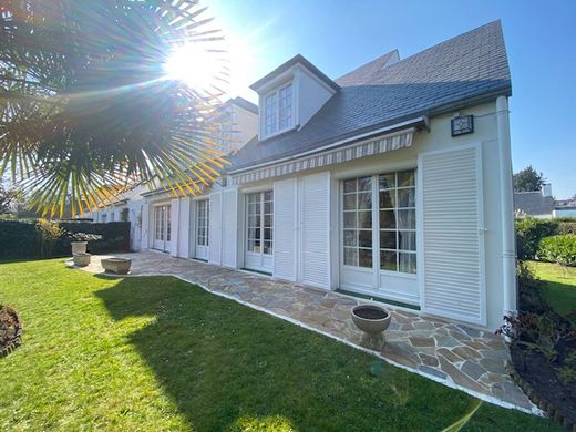 Luxe woning in Margency, Val d'Oise