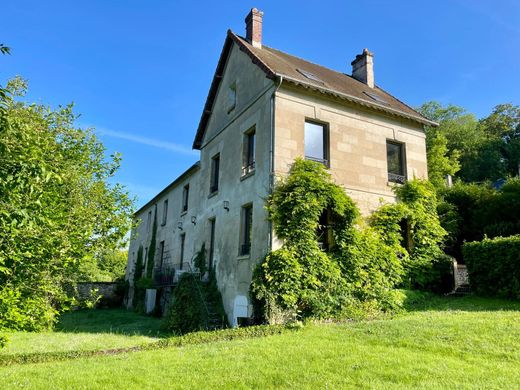 Luxury home in Pierrefonds, Oise