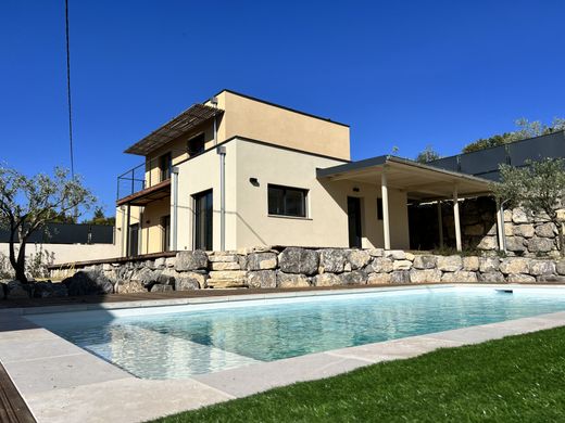 Luxury home in Buis-les-Baronnies, Drôme