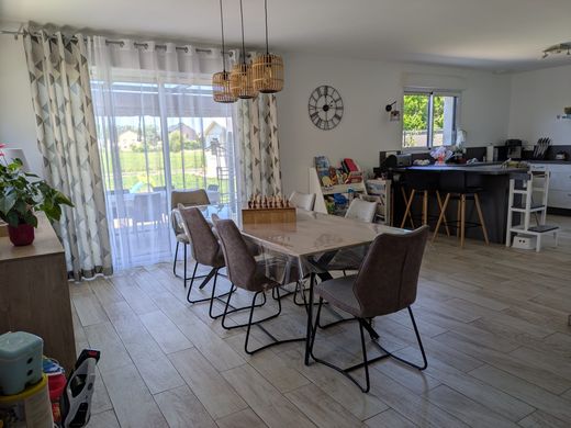 Maison de luxe à Pournoy-la-Grasse, Moselle