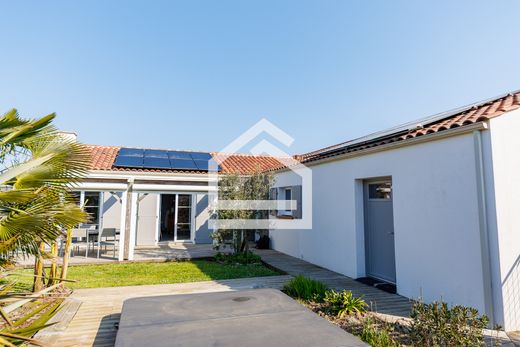 Luxury home in La Plaine-sur-Mer, Loire-Atlantique