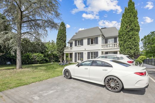 Luxury home in Maisons-Laffitte, Yvelines