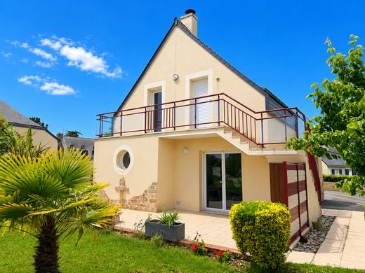 Luxury home in Saint-Cast-le-Guildo, Côtes-d'Armor