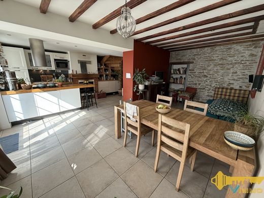 Luxe woning in Vertou, Loire-Atlantique