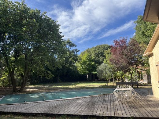 豪宅  Gignac, Hérault