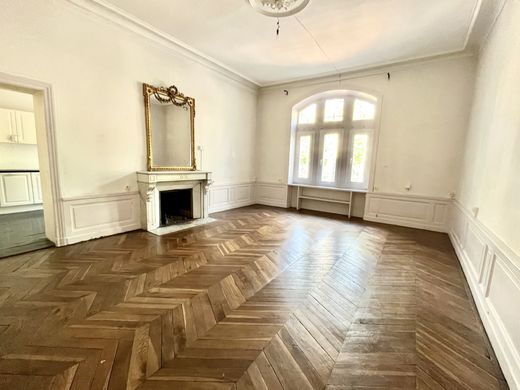 Casa di lusso a Clermont-Ferrand, Puy-de-Dôme