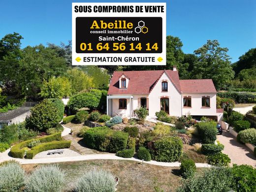 منزل ﻓﻲ Saint-Chéron, Essonne