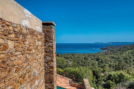 Villa in Bormes-les-Mimosas, Var