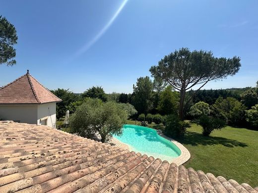 Luxury home in Langon, Gironde