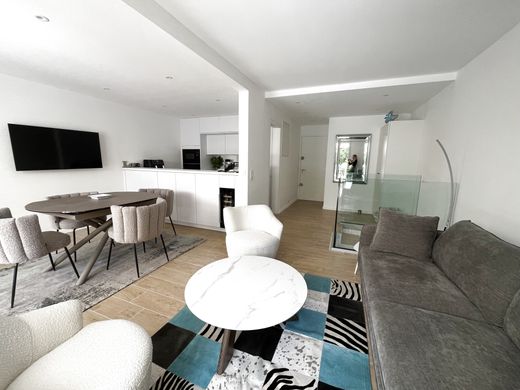 Apartament w Saint-Tropez, Var