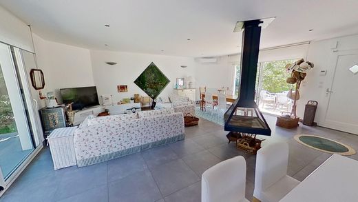 Πολυτελή κατοικία σε Gujan-Mestras, Gironde