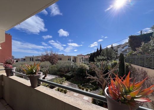 Appartement à Saint-Laurent-du-Var, Alpes-Maritimes