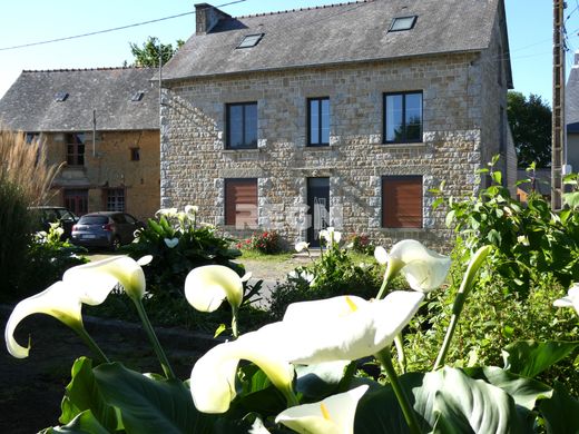 Luxury home in Lanvallay, Côtes-d'Armor
