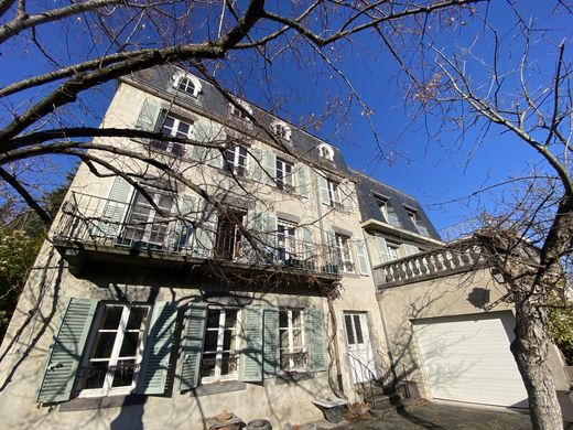 Luxury home in Royat, Puy-de-Dôme