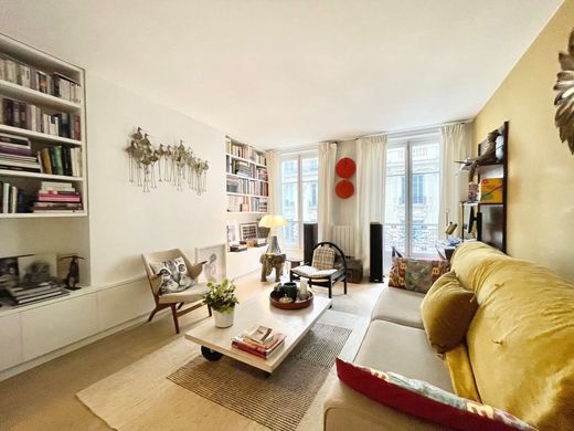 아파트 / 뇌이쉬르센, Hauts-de-Seine