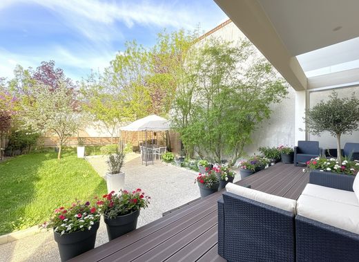 Casa di lusso a Chennevières-sur-Marne, Val-de-Marne