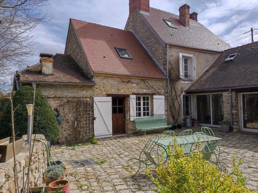 Luxus-Haus in Dourdan, Essonne