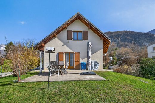 Luxury home in Challes-les-Eaux, Savoy