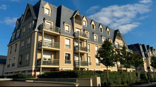 Apartment / Etagenwohnung in Deauville, Calvados