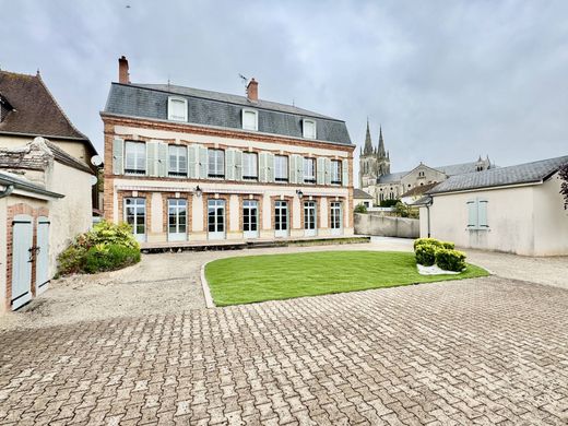 Luxury home in Bourbon-Lancy, Saône-et-Loire