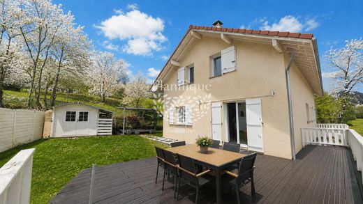 Luxury home in Poisy, Haute-Savoie