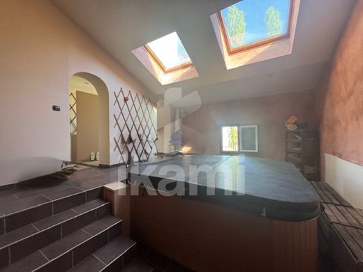 Luxury home in Lens-Lestang, Drôme