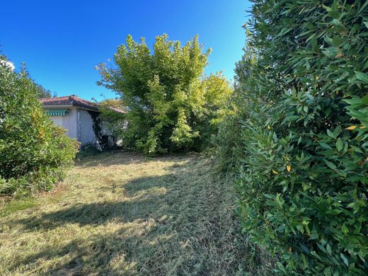 Casa di lusso a Le Bouscat, Gironda