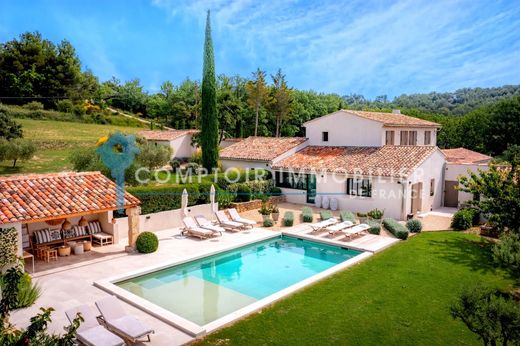 Luxury home in Lourmarin, Vaucluse