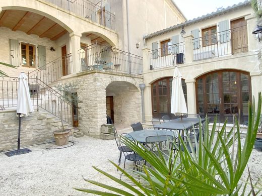 Casa de lujo en Uzès, Gard