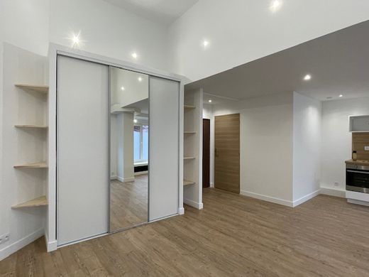 Luxury home in Roubaix, North
