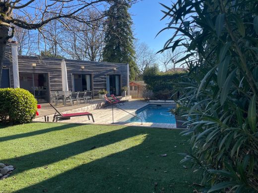 Saint-Cyr-au-Mont-d'Or, Rhôneの高級住宅