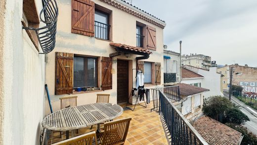 Duplex in Marseille, Bouches-du-Rhône