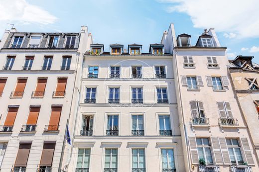 Apartament w Beaubourg, Marais, Notre Dame - Ile de La Cité, Paris
