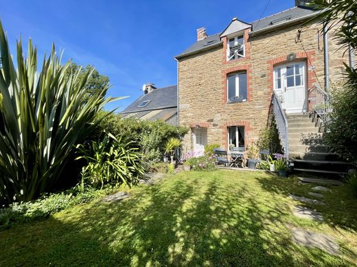 Luxury home in Saint-Lunaire, Ille-et-Vilaine