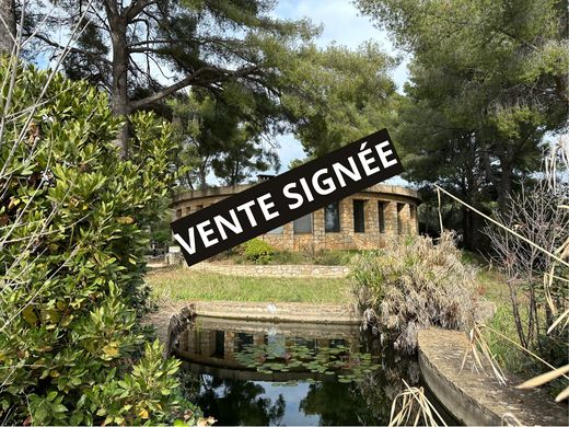 Luxe woning in Ollioules, Var