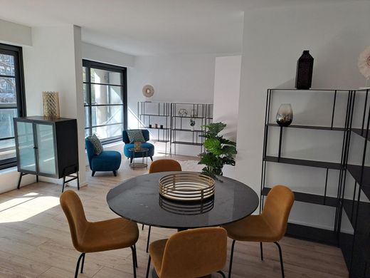 ‏דירה ב  Paris 15 Vaugirard, Paris