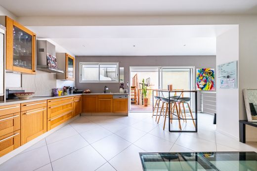 Apartment in Dijon, Cote d'Or