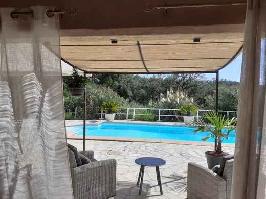 Villa en La Londe-les-Maures, Var