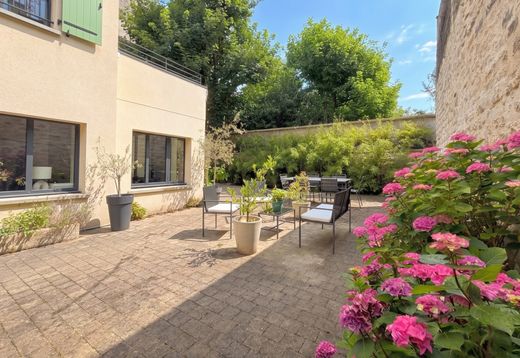 Lüks ev Rueil-Malmaison, Hauts-de-Seine